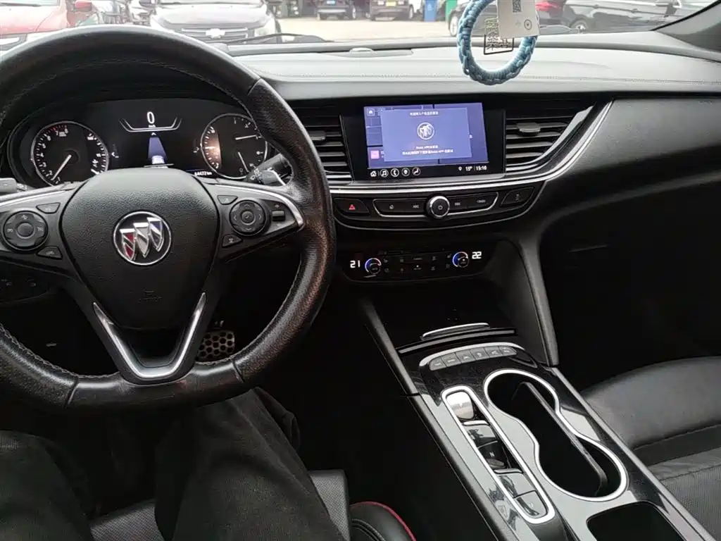 Buick Regal 2020 — фото 13