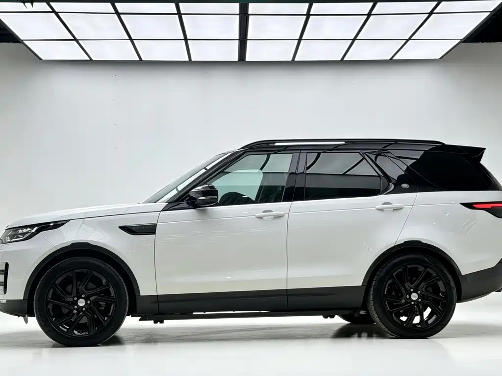 Land Rover Discovery 2018 — фото 3