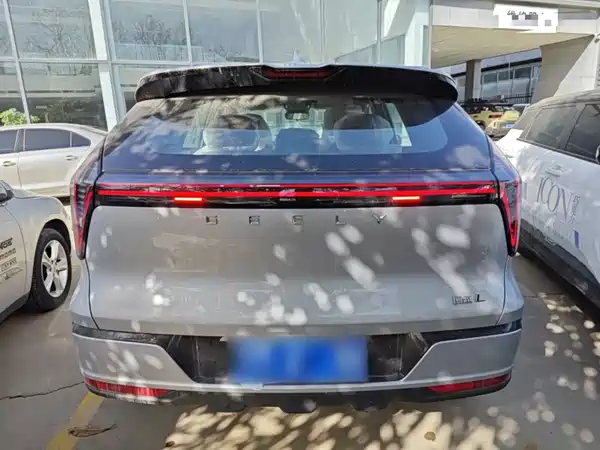 Geely Boyue L 2026