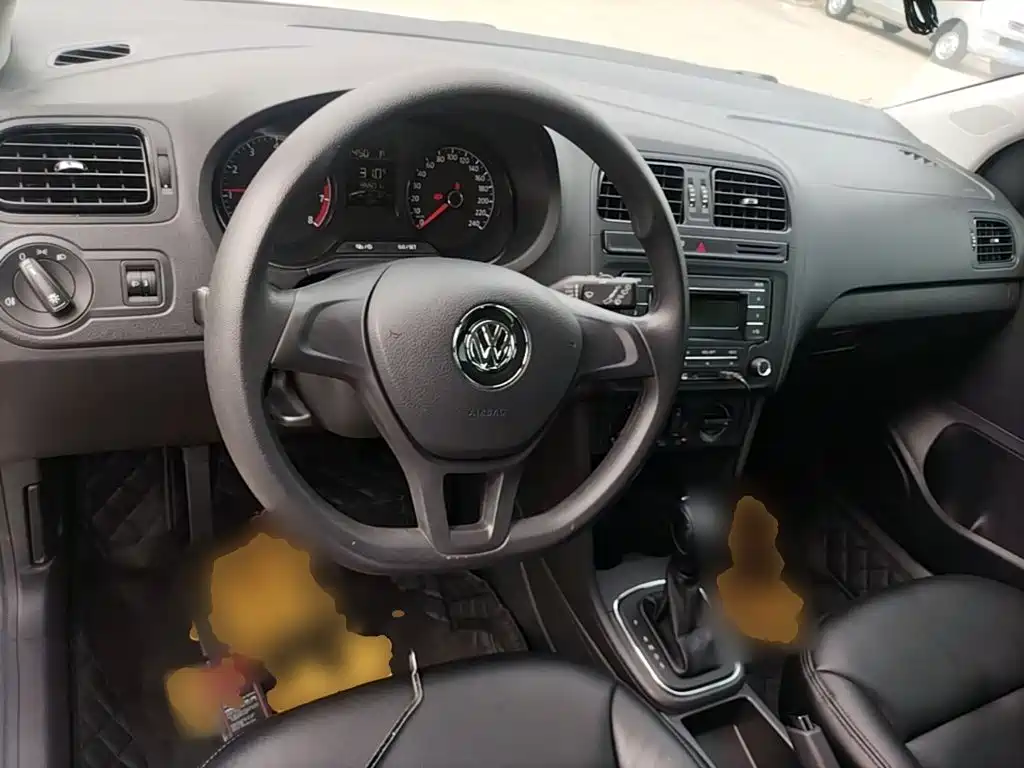Volkswagen Polo 2018 — фото 10