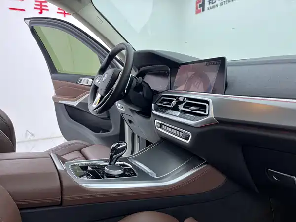 BMW X5 2019