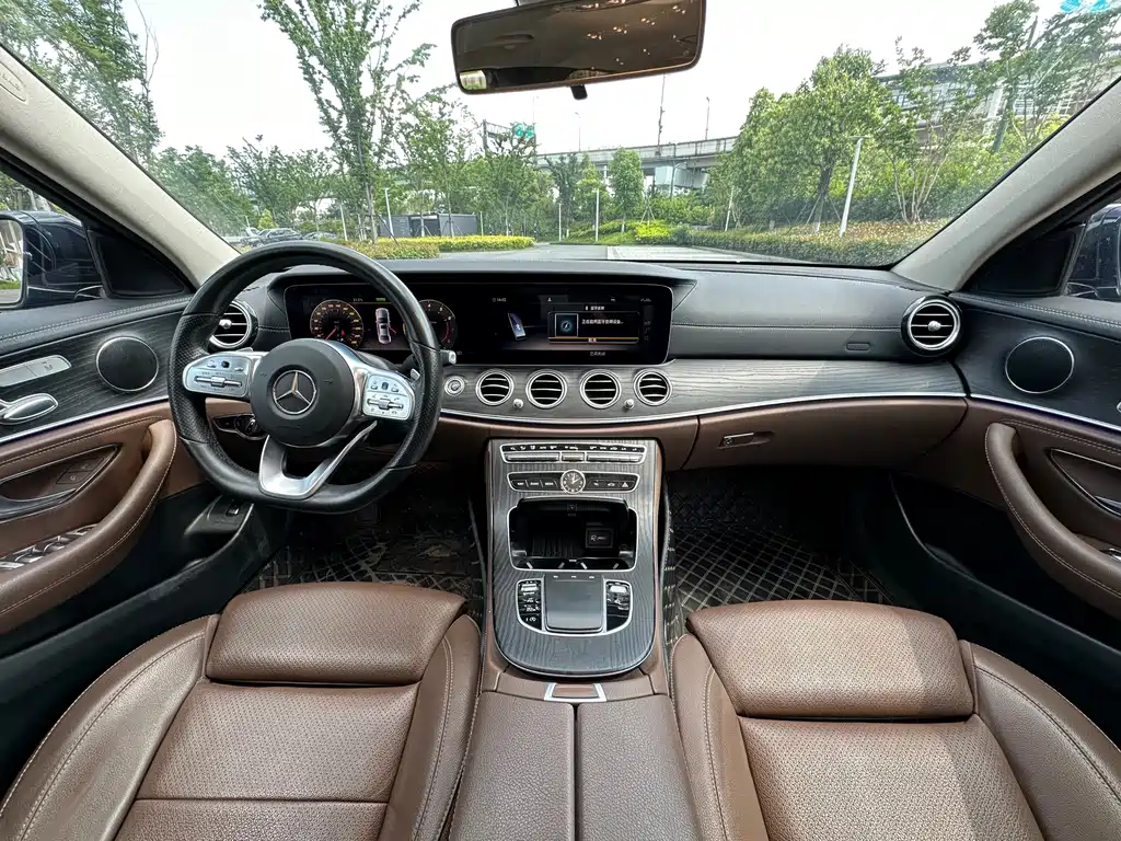 Mercedes-Benz E-Class 2020 — фото 8
