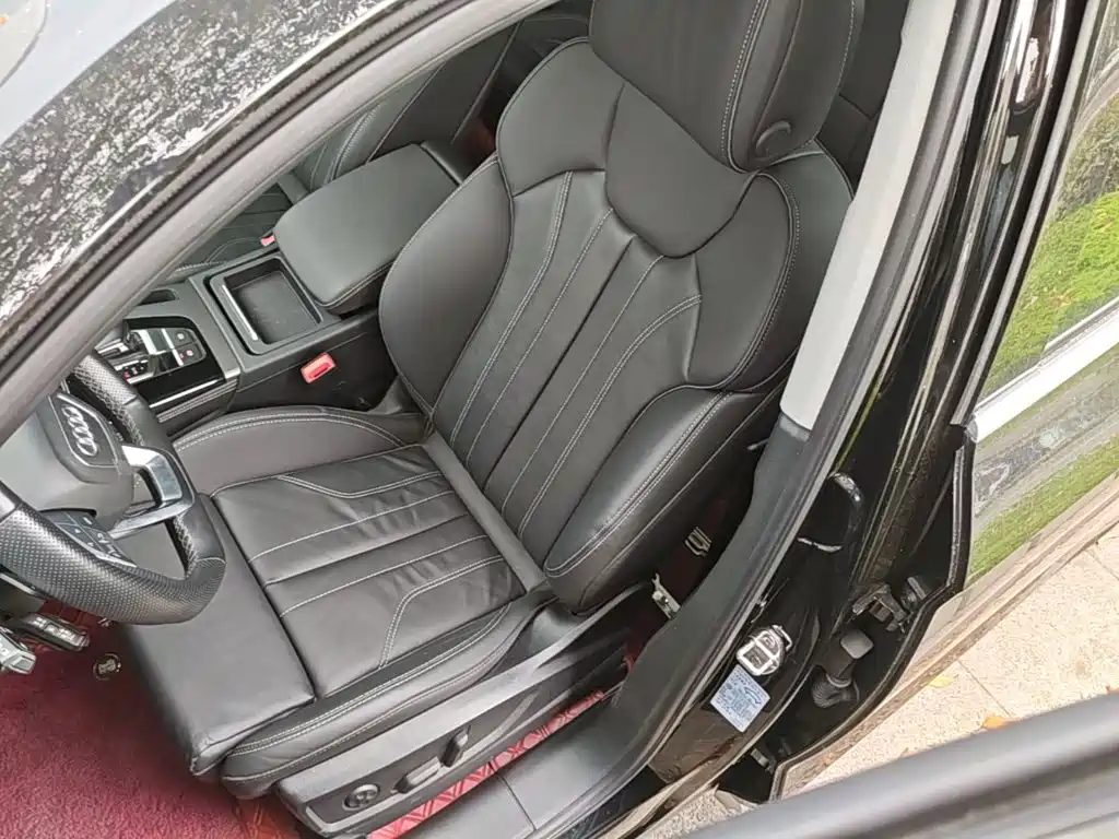 Audi Q5L 2023 — фото 15