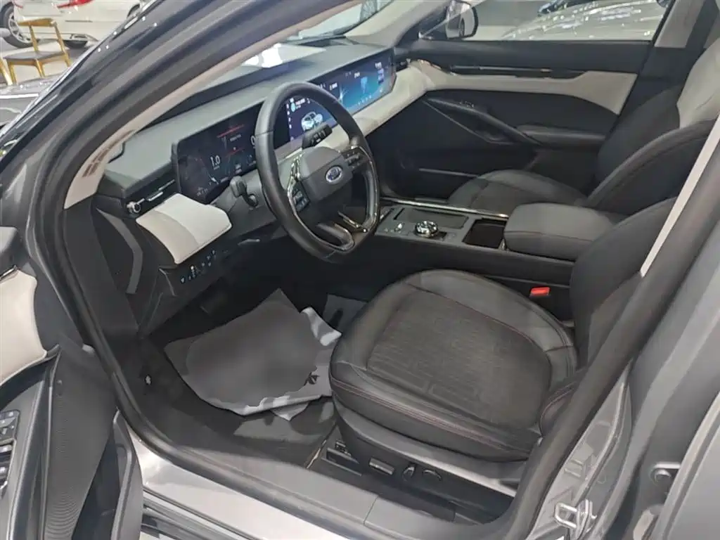 Ford Mondeo 2023 — фото 15