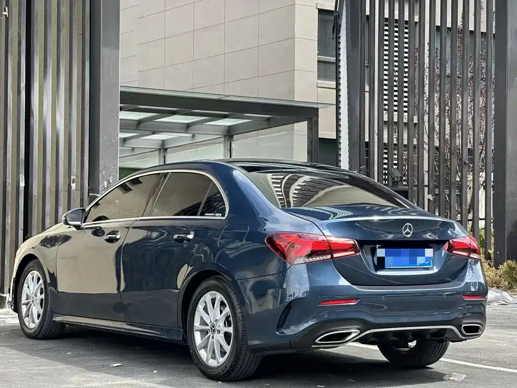 Mercedes-Benz A-Class 2020 — фото 7