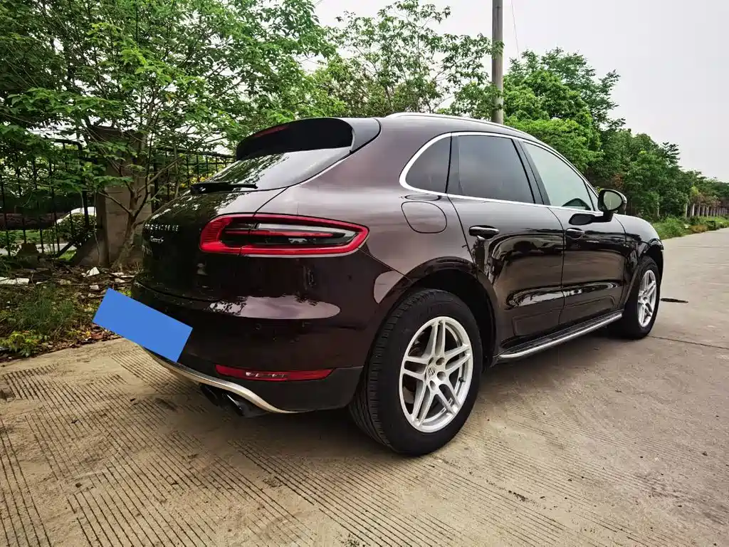 Porsche Macan 2017 — фото 17
