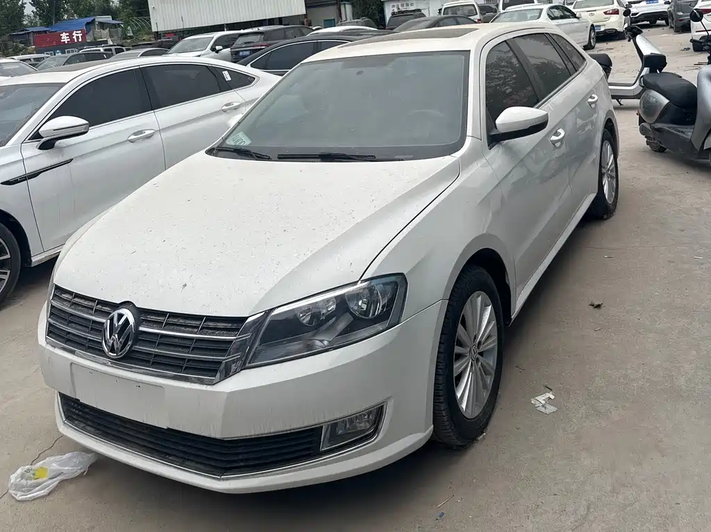 Volkswagen Gran Lavida 2015