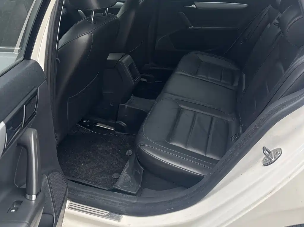 Volkswagen Gran Lavida 2015 — фото 11