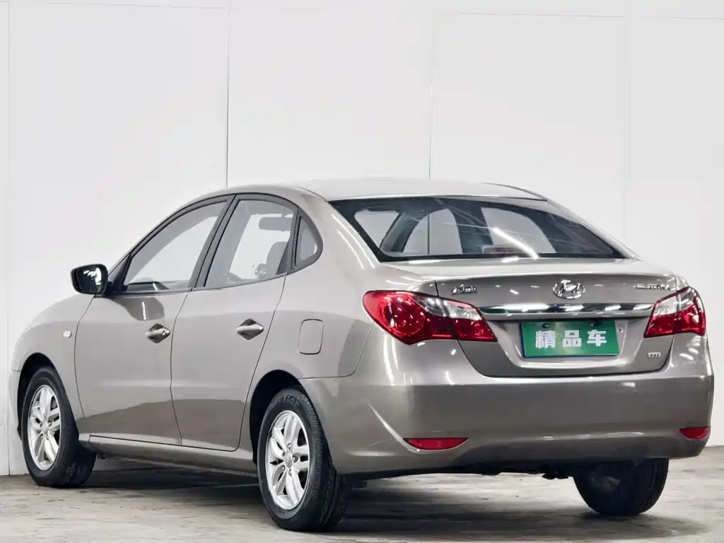 Hyundai Elantra 2014