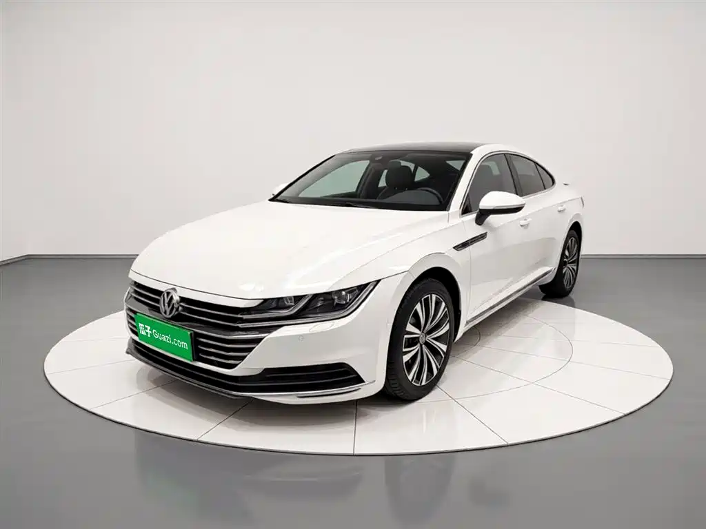 Volkswagen CC 2020 — фото 1