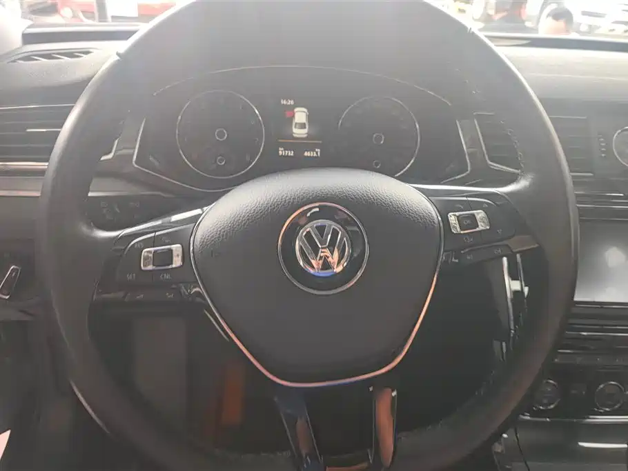 Volkswagen Passat 2019 — фото 15