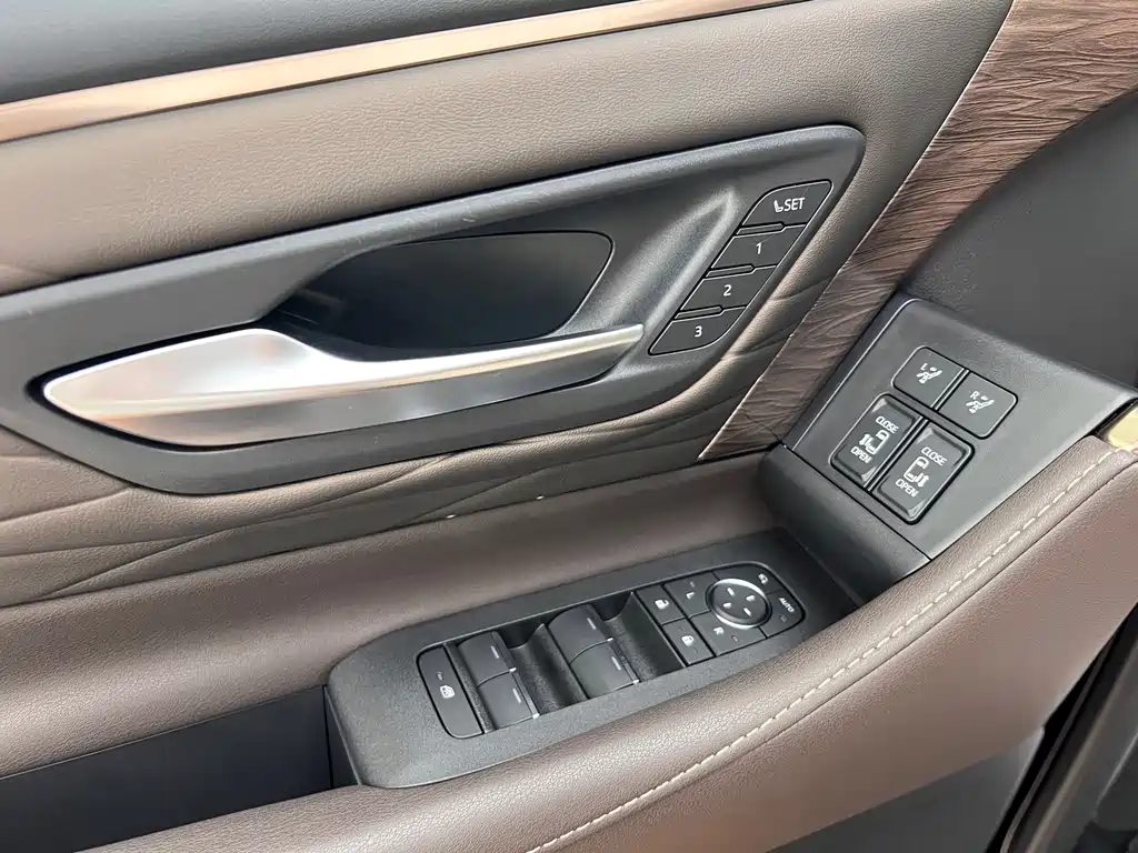 Toyota Alphard 2026 — фото 15