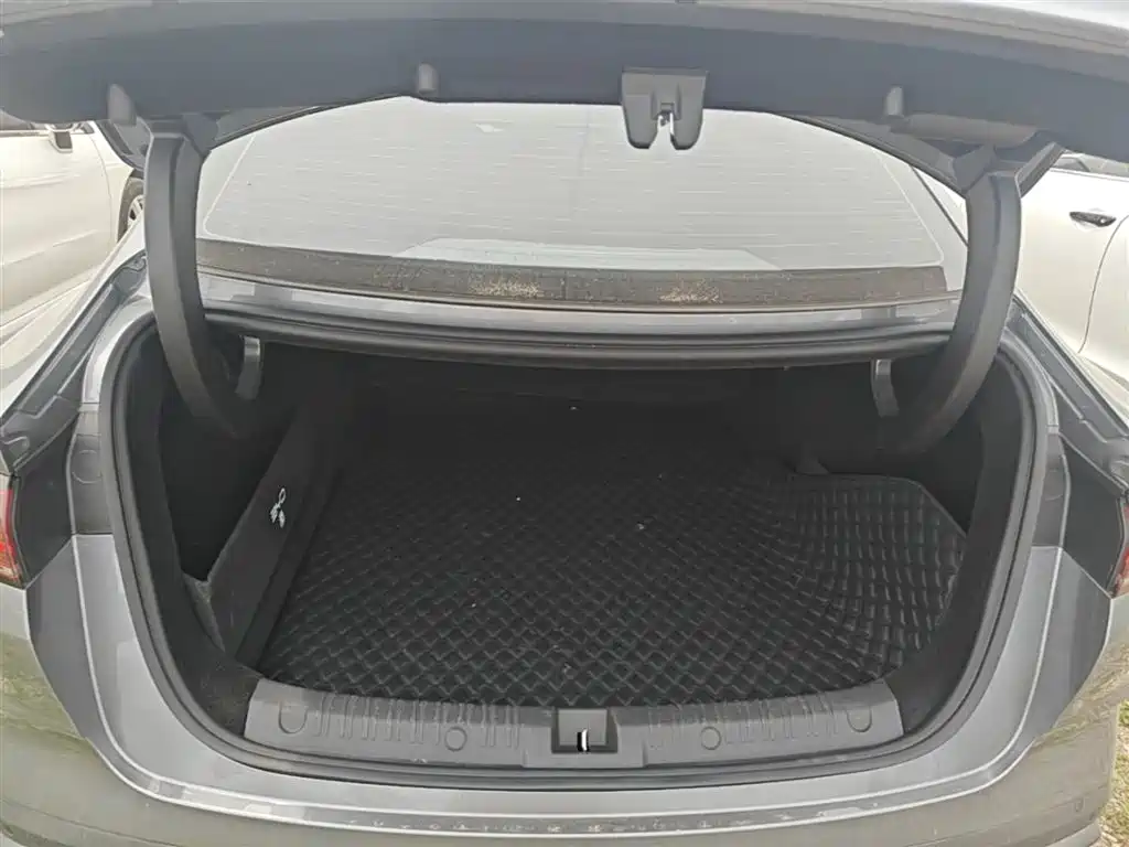 BYD Qin L 2025 — фото 19