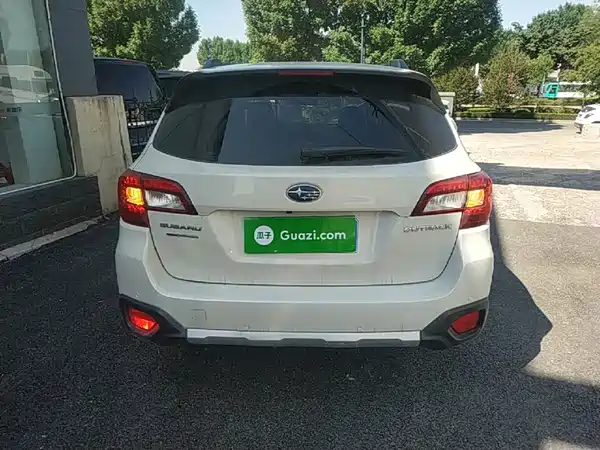 Subaru Outback 2015