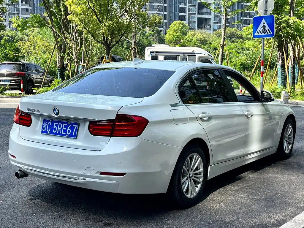 BMW 3 Series 2015 — фото 5