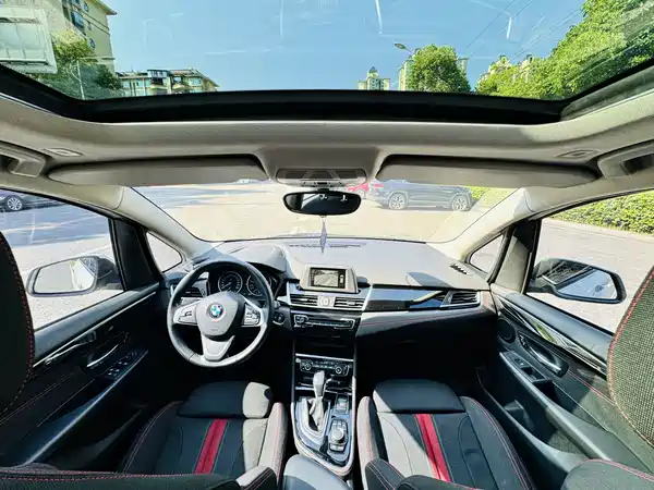 BMW 2 Series Wagon 2015