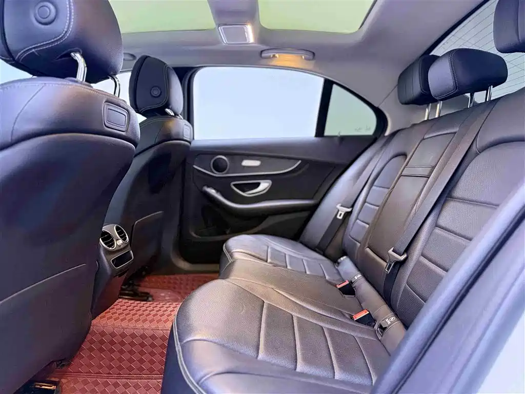 Mercedes-Benz C-Class 2019 — фото 15