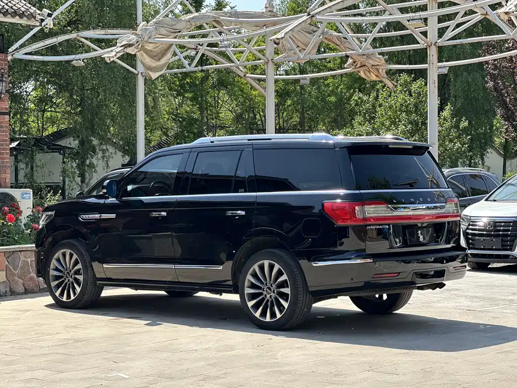 Lincoln Navigator 2020 — фото 6
