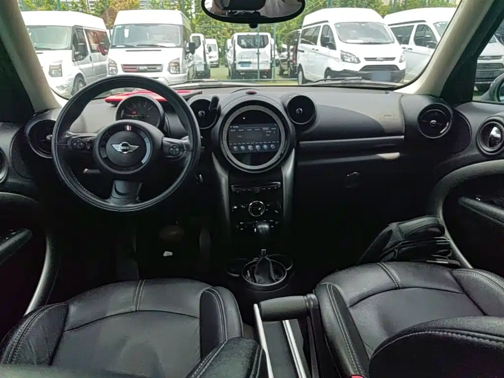 MINI Countryman 2015 — фото 10