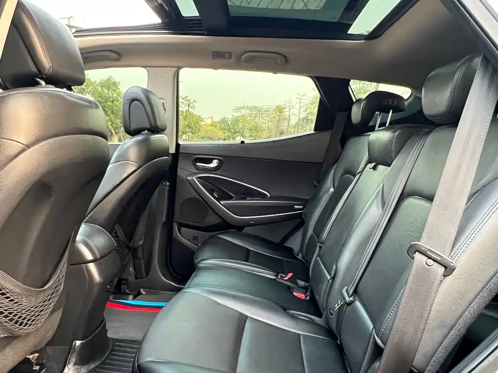 Hyundai Santa Fe 2015 — фото 11