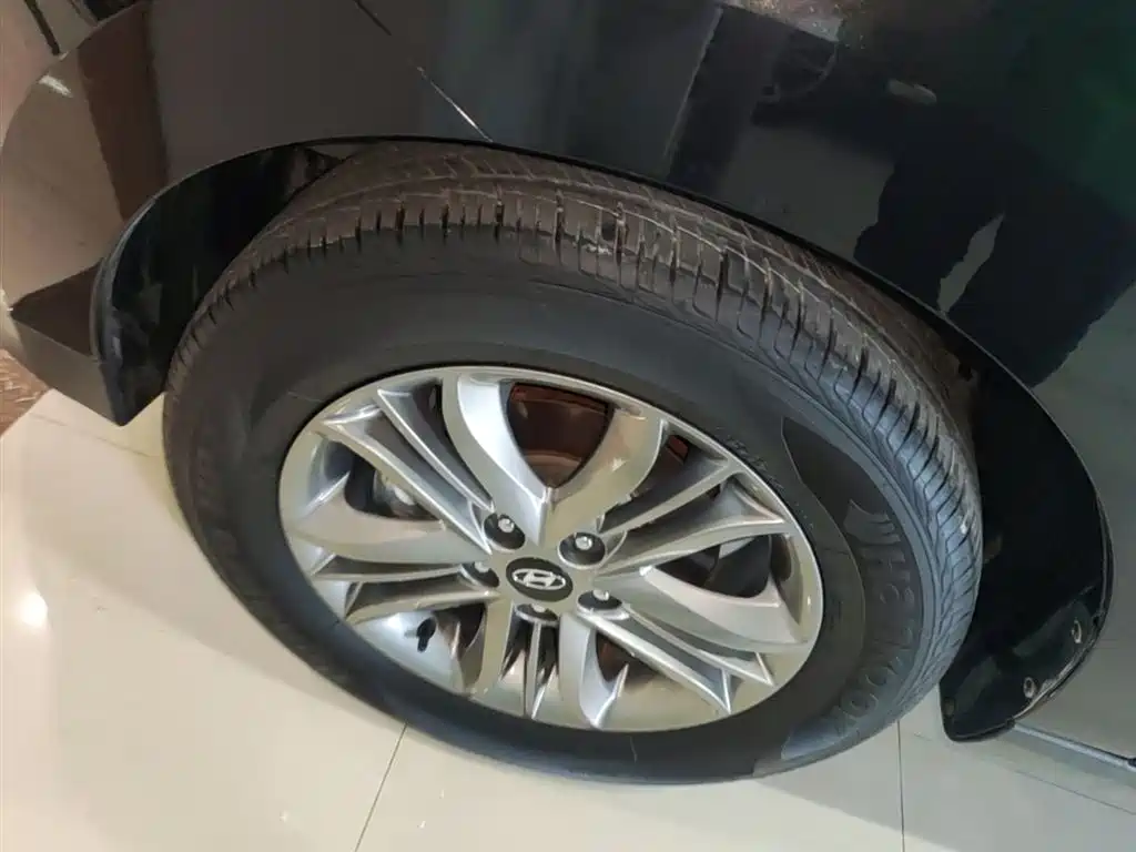 Hyundai ix35 2015 — фото 23