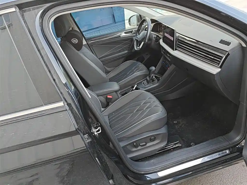 Volkswagen Tiguan L 2022 — фото 25
