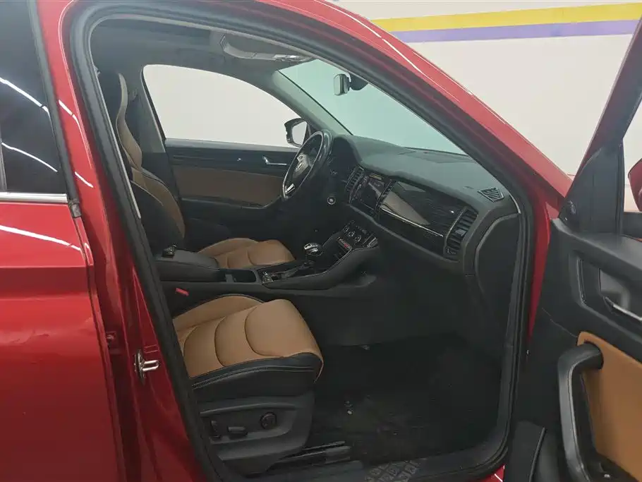 Skoda Kodiaq GT 2020 — фото 8