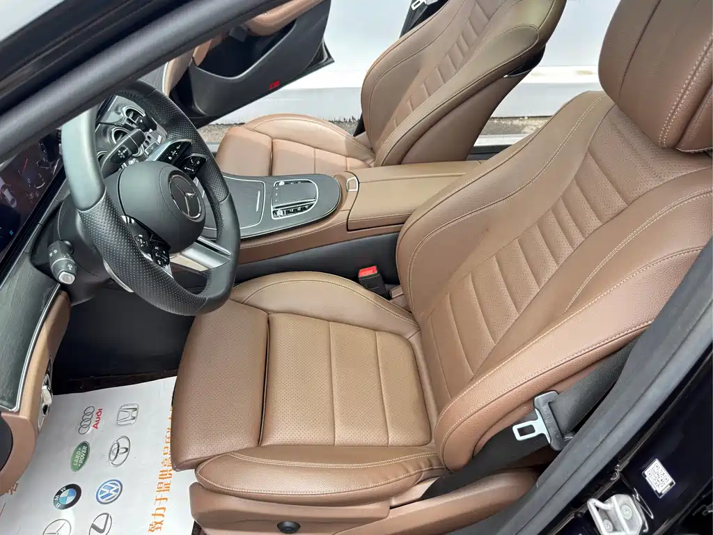 Mercedes-Benz E-Class 2022 — фото 10