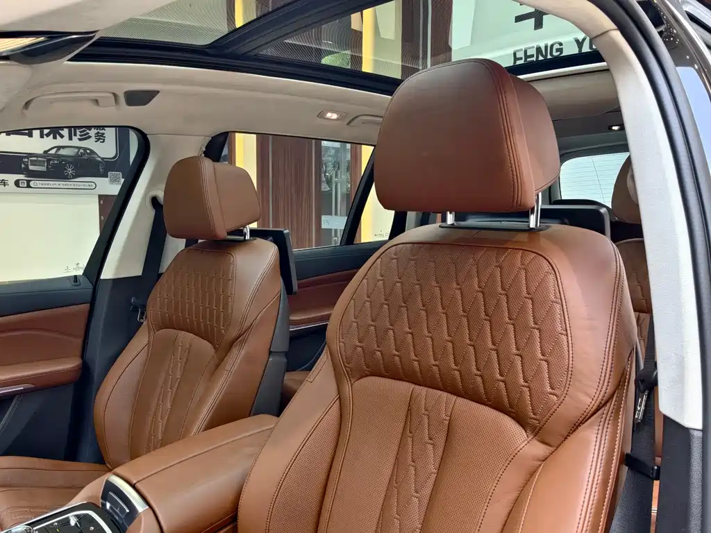 BMW X7 2021 — фото 17