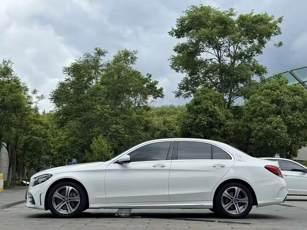 Mercedes-Benz C-Class 2020 — фото 10
