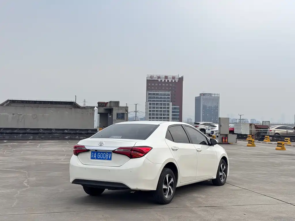 Toyota Levin 2018 — фото 4