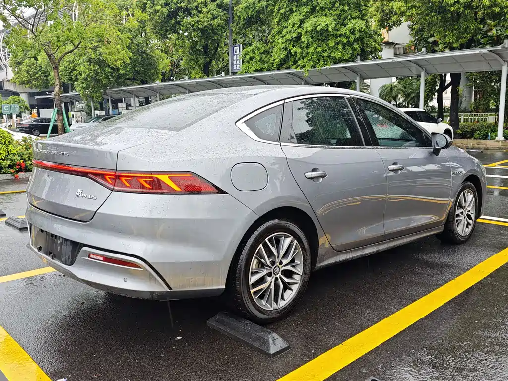 BYD Qin PLUS 2023 — фото 21