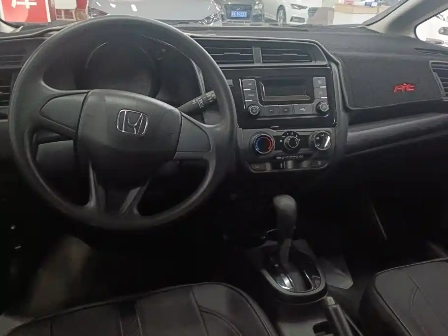 Honda Fit 2019 — фото 11