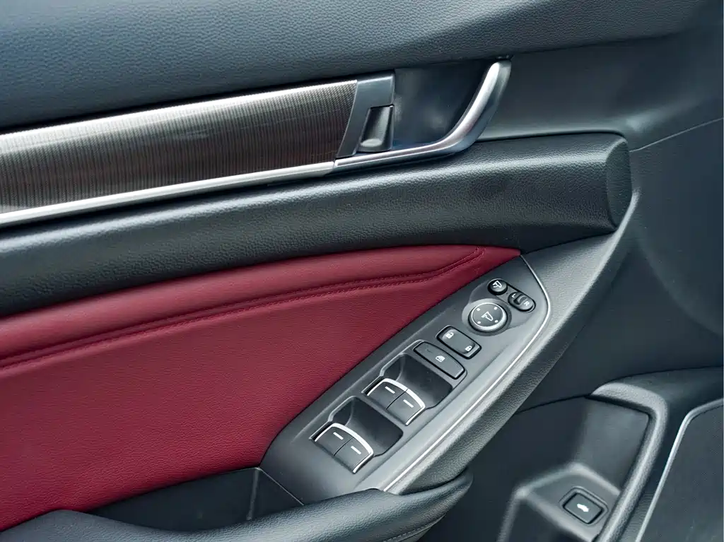 Honda Accord 2023 — фото 9
