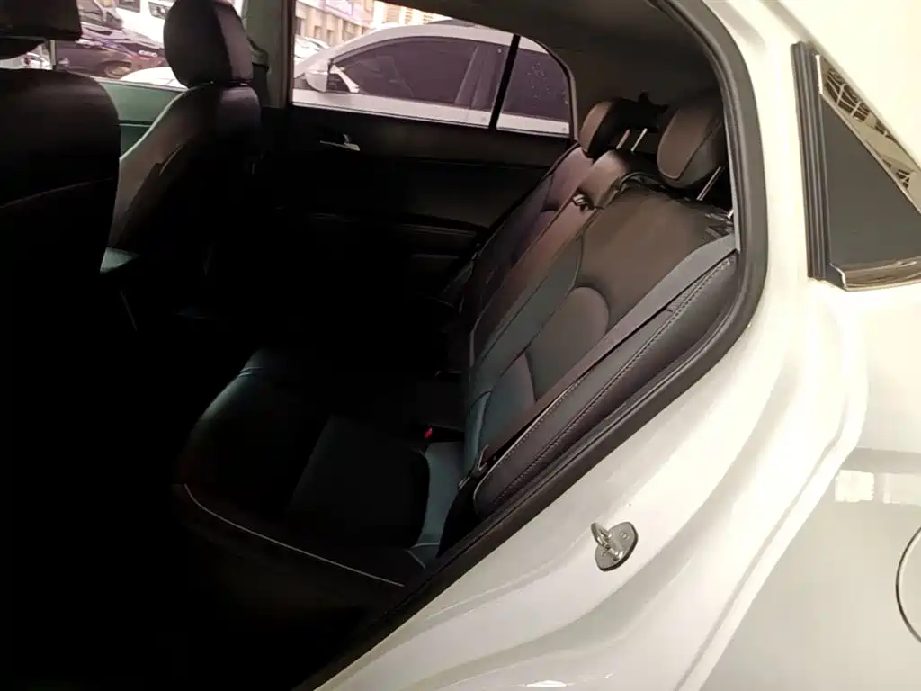 Hyundai ix25 2015 — фото 17