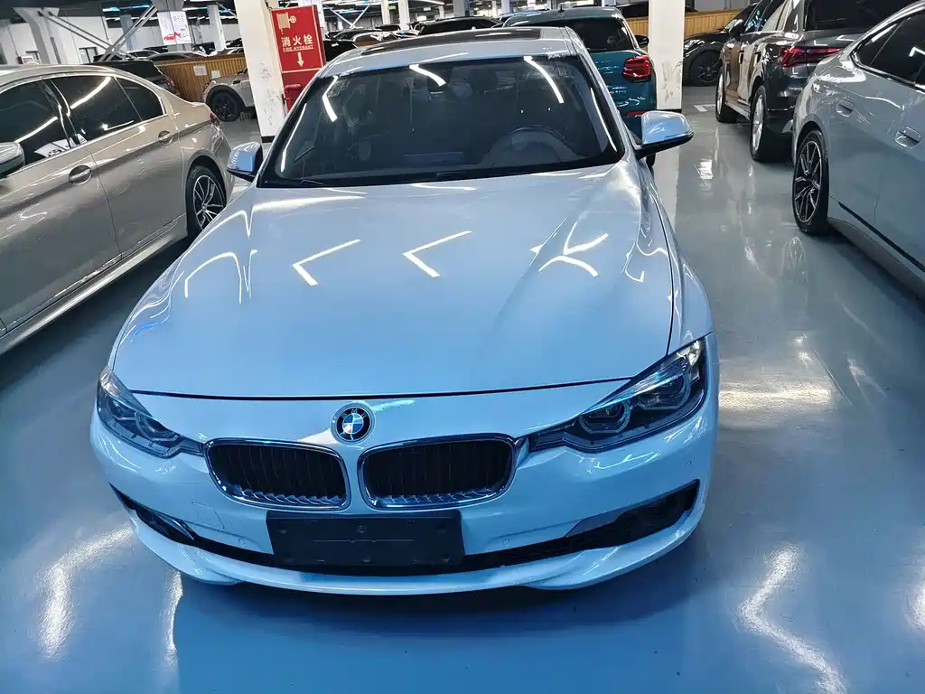 BMW 3 Series 2018 — фото 2