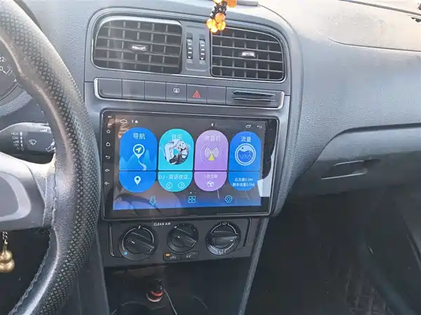 Volkswagen Polo 2016