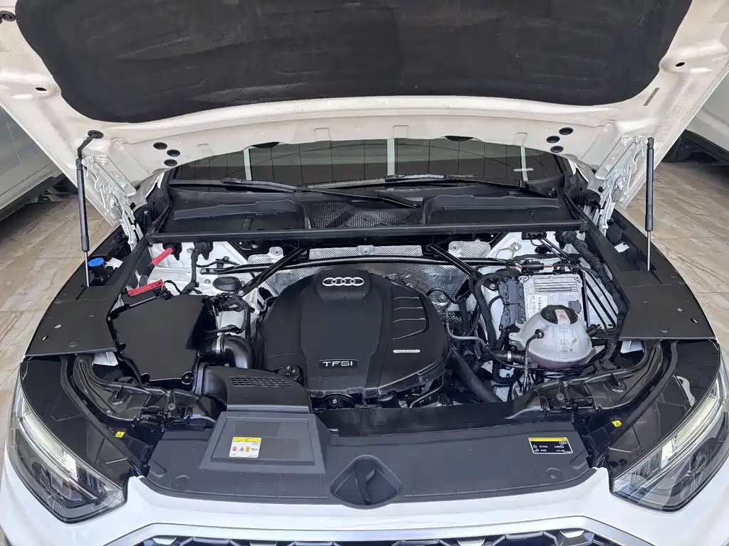Audi Q5L Sportback 2023 — фото 20