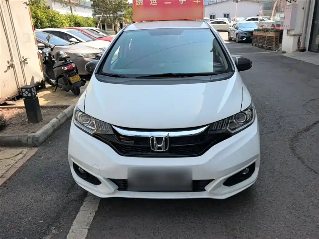 Honda Fit 2018 — фото 3
