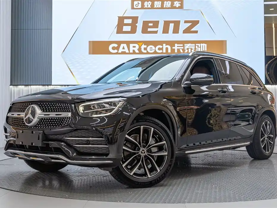 Mercedes-Benz GLC 2021 — фото 1