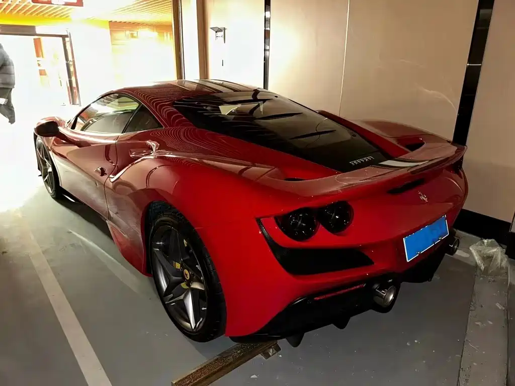 Ferrari F8 2020 — фото 3