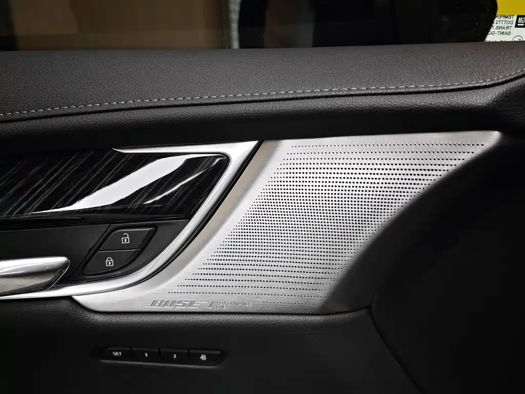 Cadillac XT6 2020 — фото 14