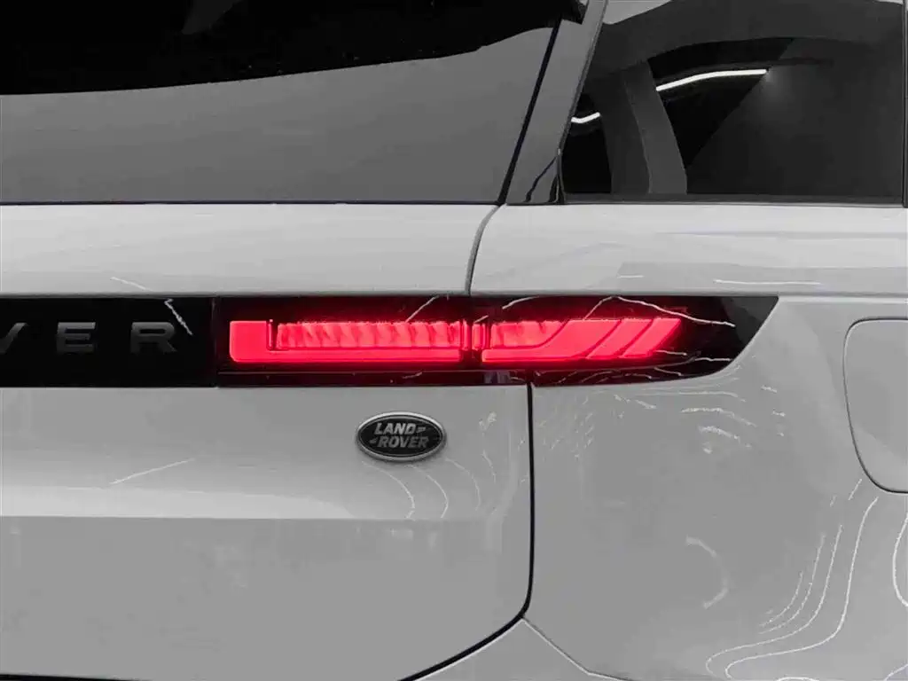 Land Rover Sport 2025 — фото 6