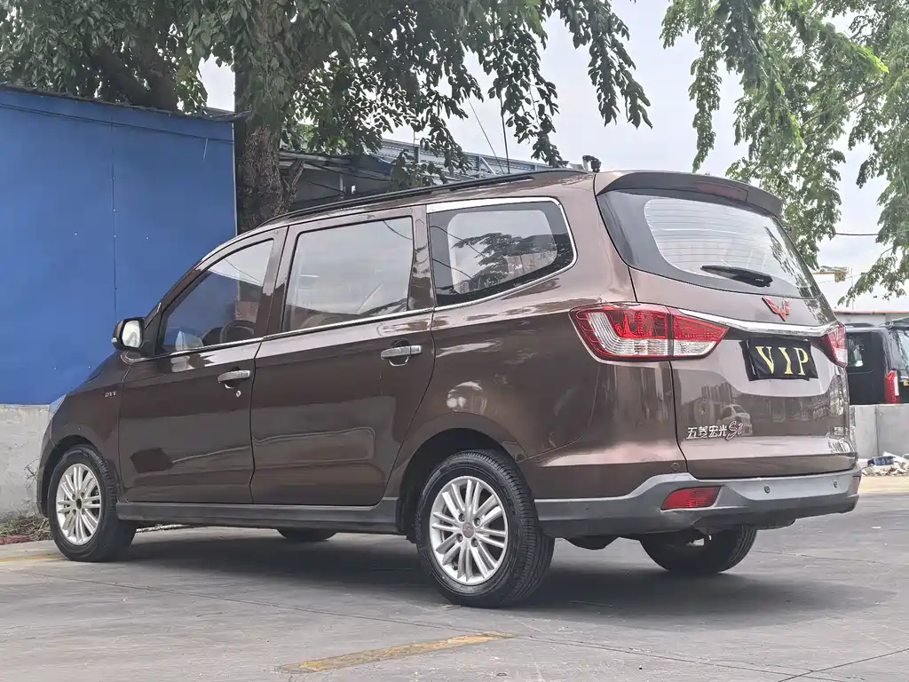 Wuling Hongguang 2016 — фото 9