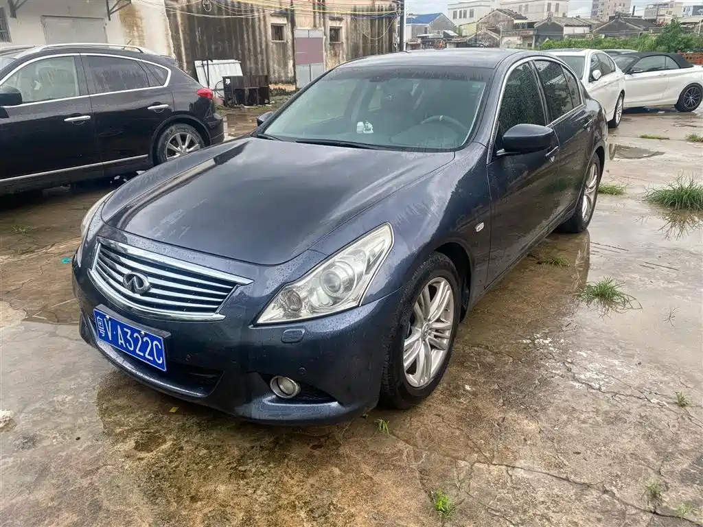Infiniti G 2013