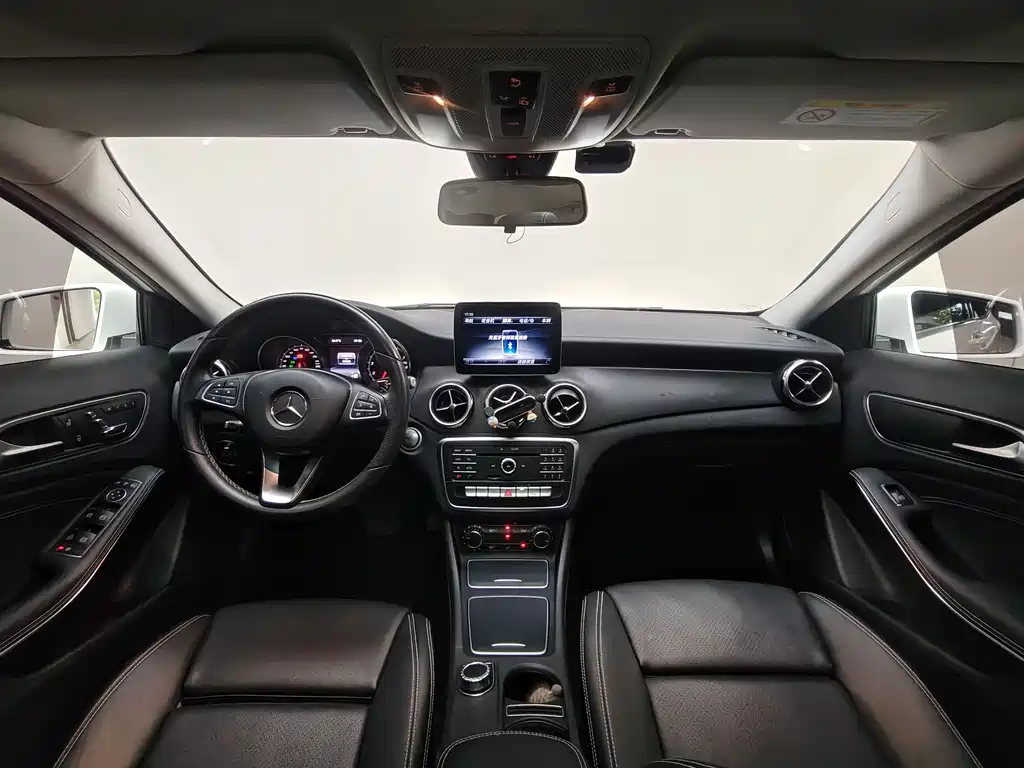 Mercedes-Benz GLA 2018 — фото 5