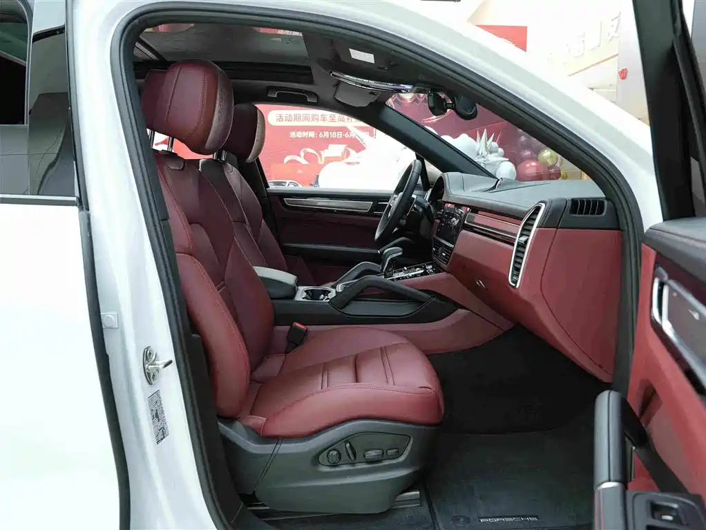 Porsche Cayenne Hybrid 2023 — фото 13