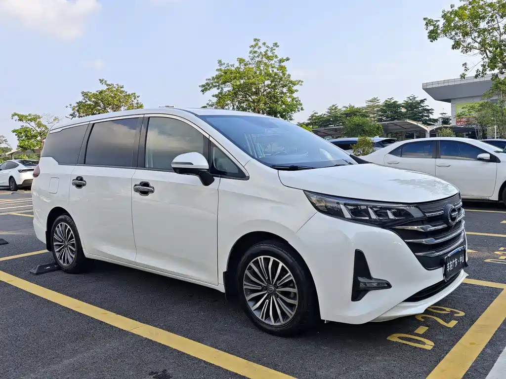 GAC Motor Trumpchi M6 2019 — фото 3