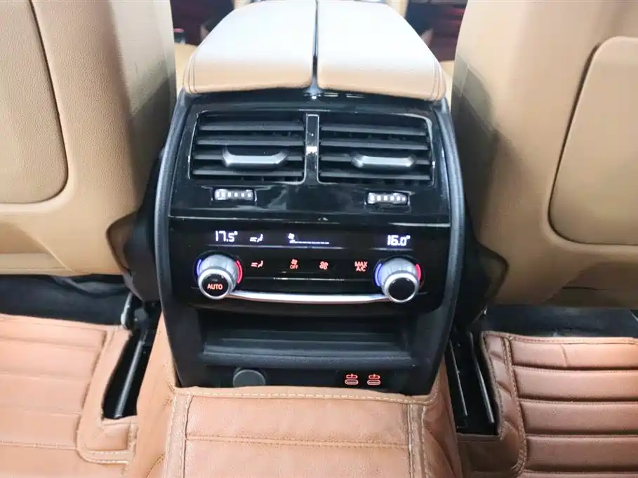 BMW 6 Series GT 2020 — фото 17