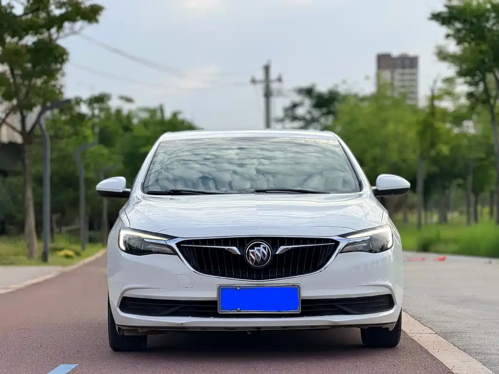 Buick Excelle 2021 — фото 2